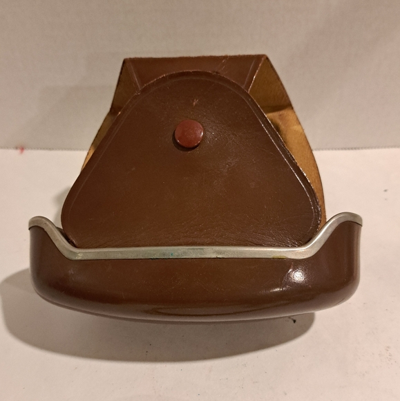 Vintage Agfa quality camera in good condition. In it’s original case. Untested. - Picture 7 of 10